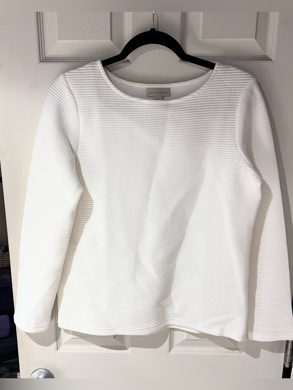 Appleseed’s Women's White Textured Long-Sleeve Top